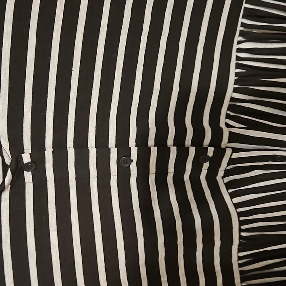 Jodifl Black and Gray stripped button down dress - Picture 4 of 7